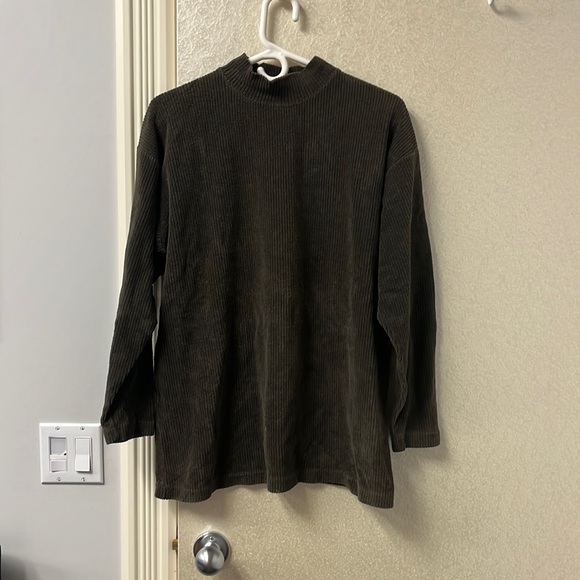 Vintage Green Sweater - Picture 1 of 4